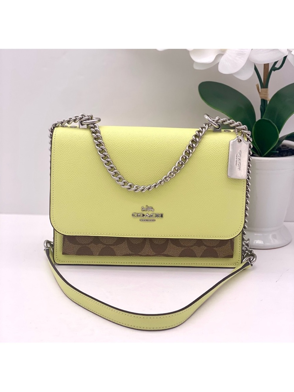 Coach Convertible Chain Shoulder Crossbody Bag in Signature Canvas - Picture 2 of 16